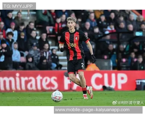 皇马全员集结阿诺德卡瓦哈尔赫伊森塞巴略斯齐聚训练场