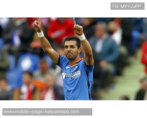 巴萨寻求中后卫引援目标奥塔门迪德弗里塞内西成热门人选